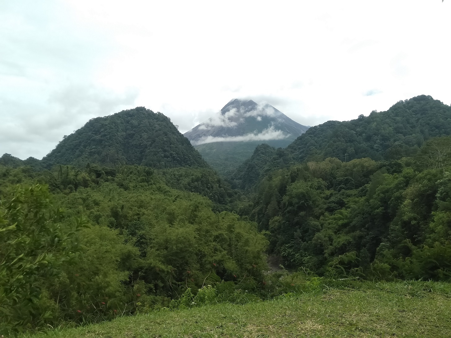 Meski Awan Panas Guguran Muncul, BPPTKG Pastikan Merapi Tetap Aman