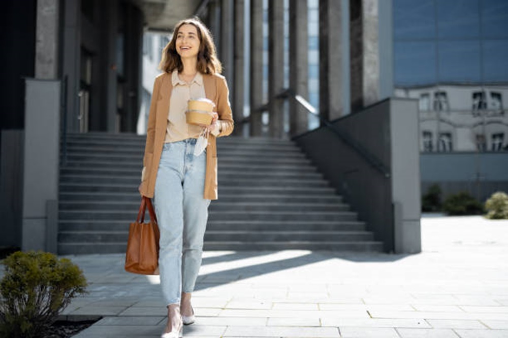 Tips Padu Padan Smart Casual Outfit dan Inspirasinya, Cek Disini untuk Tampilan yang Chic