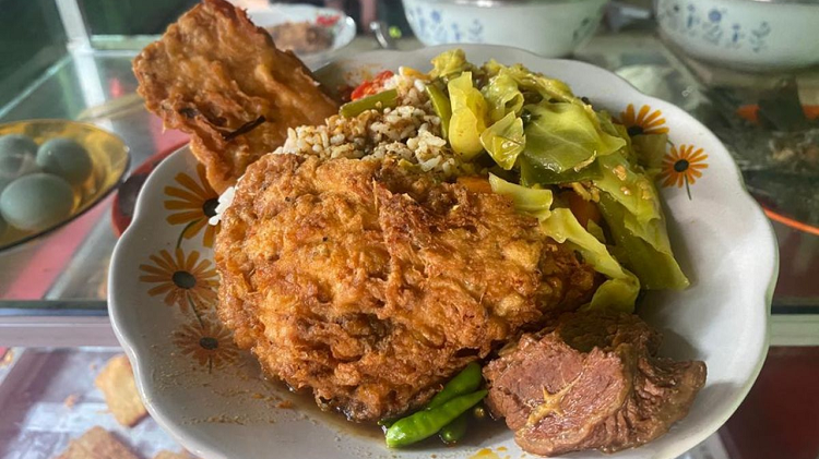 Rekomendasi Makan, Modal Rp14.000,- di Jakarata Sudah Kenyang Porsi Brutal