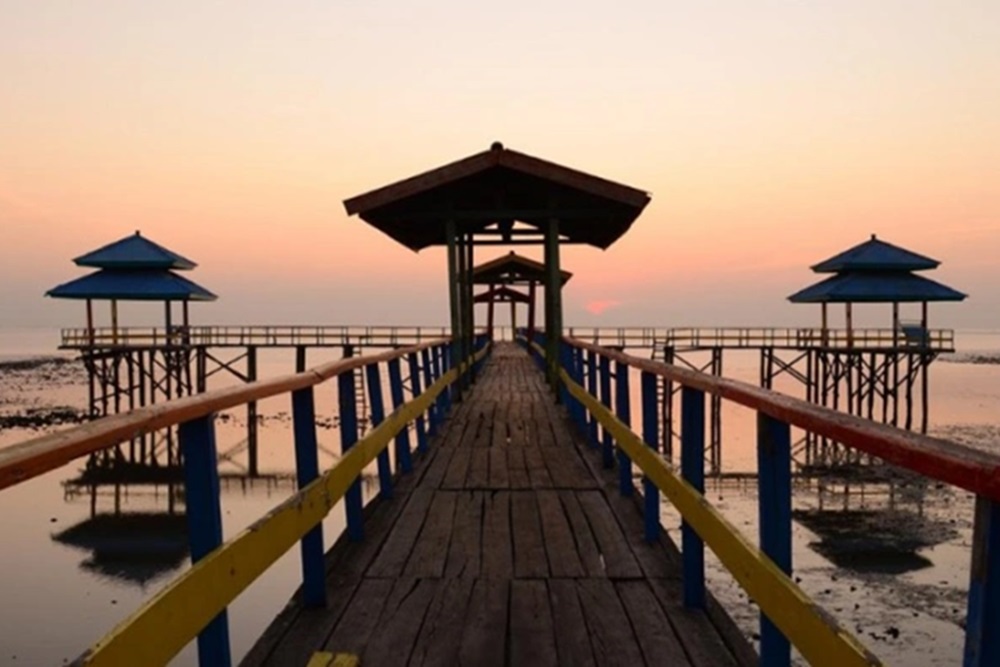 6 Wisata Pantai Paling Hits dan Eksotis Surabaya, Cek Lokasi Lengkapnya Disini