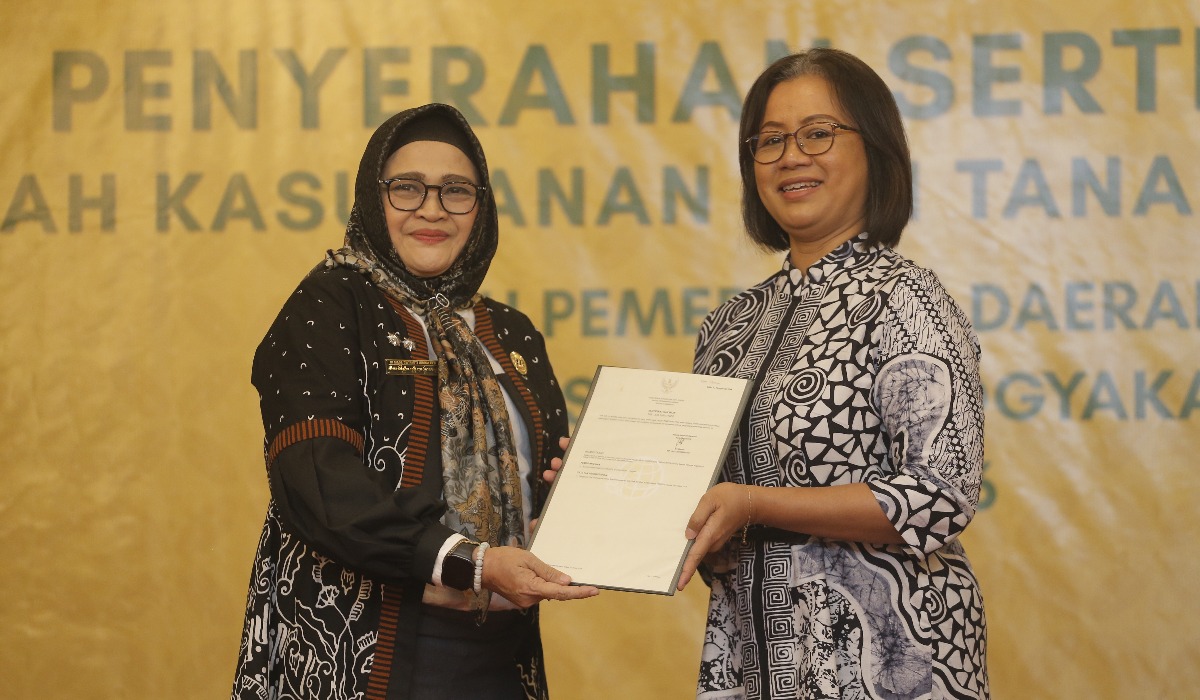 Sertifikat SG dan PAG Diserahkan ke Keraton dan Pakualaman, Sertifikasi Tembus 75 Persen