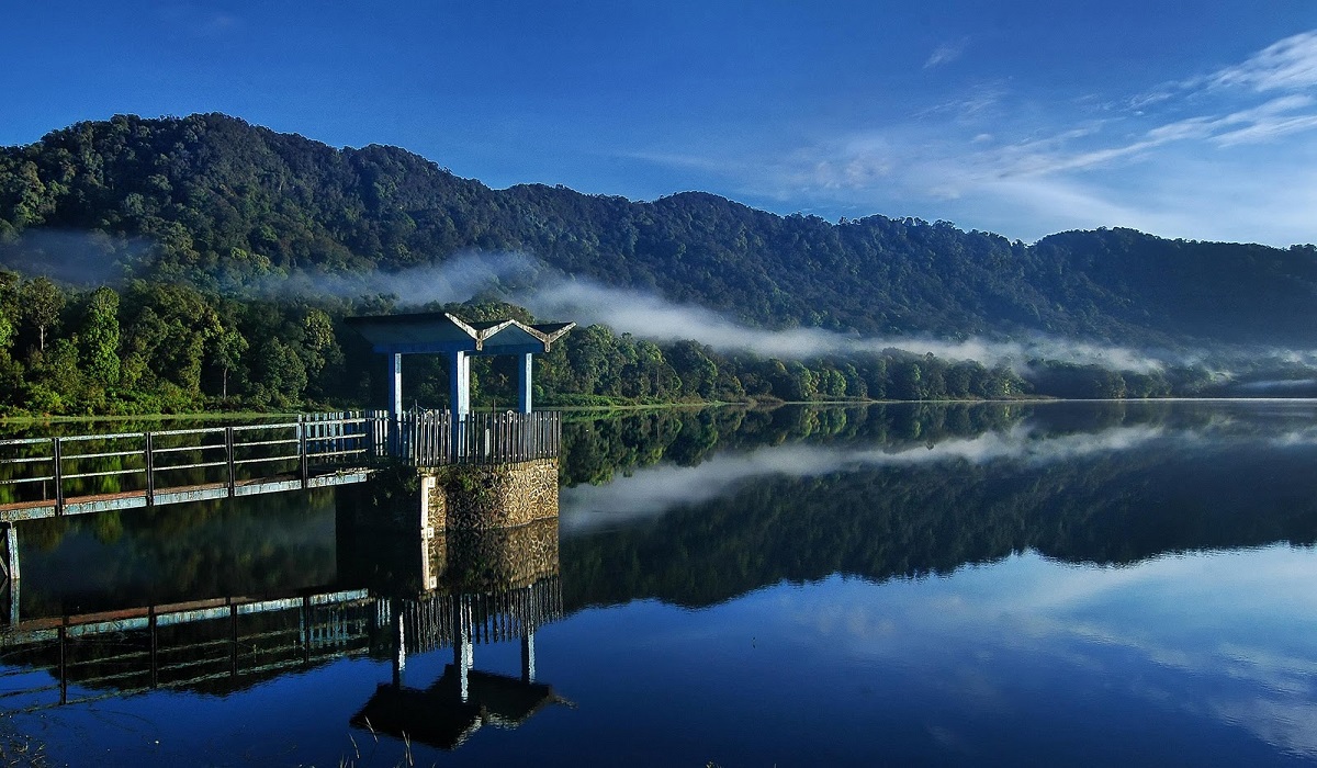 Sarana Tepat Menikmati Kedamaian, Simak 5 Wisata Danau Indah Bandung untuk Isi Hari Liburmu