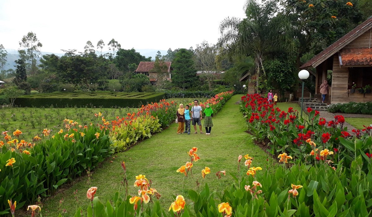 5 Destinasi Wisata Romantis Garut Tahun 2025, Sarana Liburan Terbaik untuk Bulan Madu!