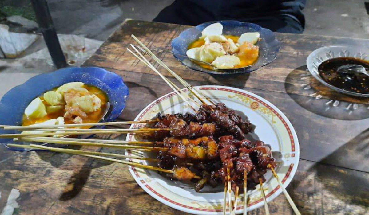 Gurih dengan Sensasi Kenyal dan Empuk, 5 Rekomendasi Tempat yang Sajikan Sate Kronyos di Jogja