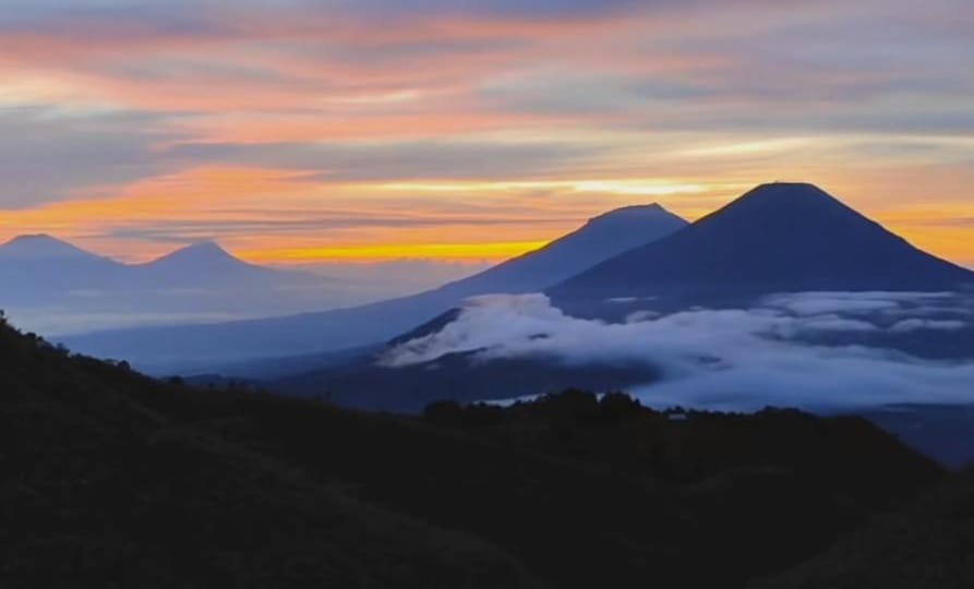 Pendakian Wisata Terbaru 2024 Gunung Gede Pangrango? Paling Banyak Spot Foto Kece Badai Dijamin FYP Tiktok!