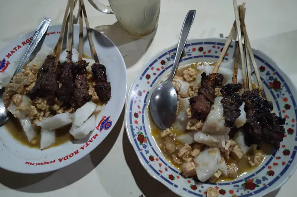 Kamu Wajib Mampir! Inilah 4 Tempat Makan Sate Kere Jogja dengan Cita Rasa Enak, Gurih dan Sedap