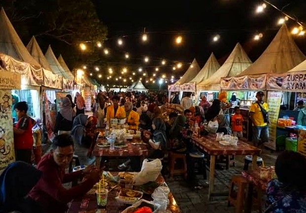 Berburu Takjil Enak Saat Ngabuburit di Tegal! Wisata Kuliner yang Menggugah Selera