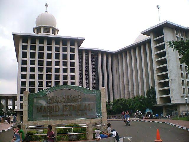 Besok, Jokowi Salat Idul Adha di Masjid Istiqlal