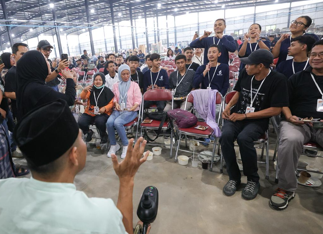 Kisah Tika, Difabel yang Kini Bangkit Berkat Pekerjaan di Pabrik Rokok