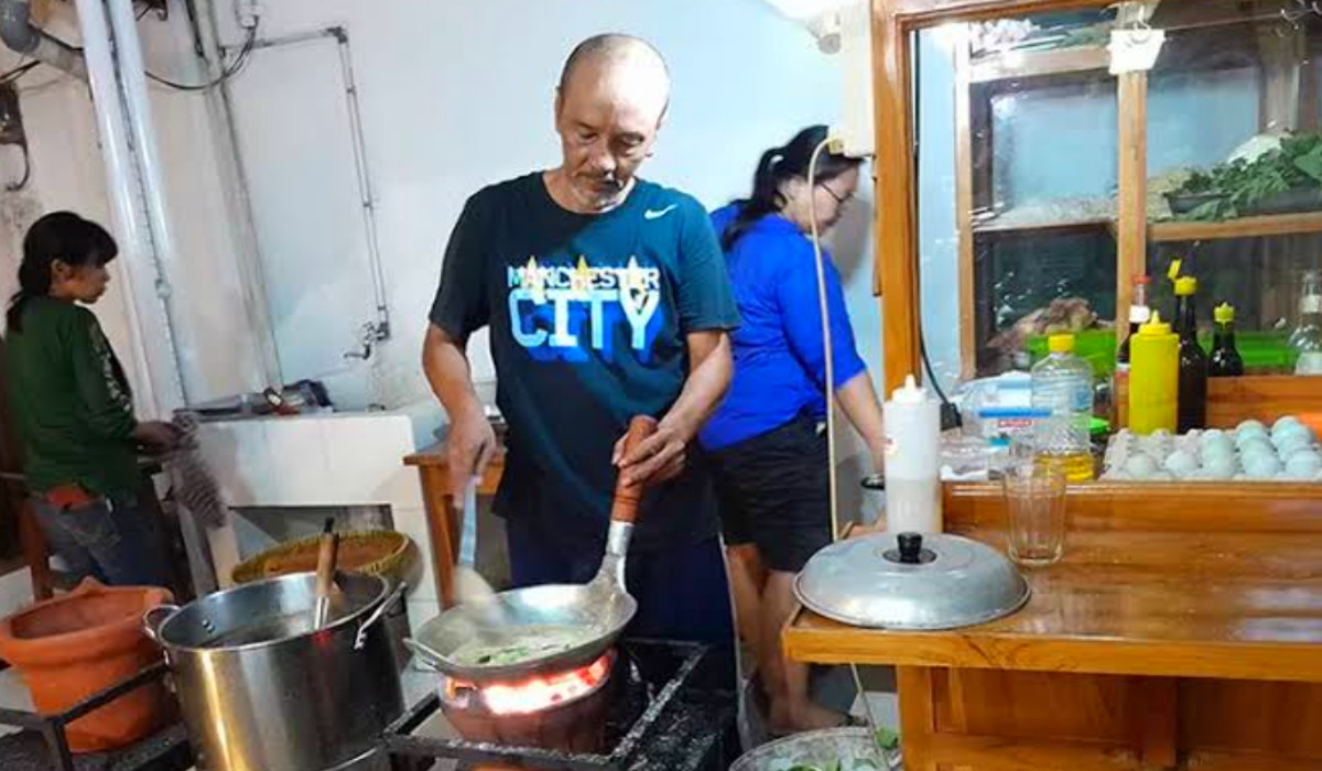 Kisah Bakmi Prapanca Jogja, Dimasak Langsung Oleh Juru Masak Spesial Edi Sarmoko