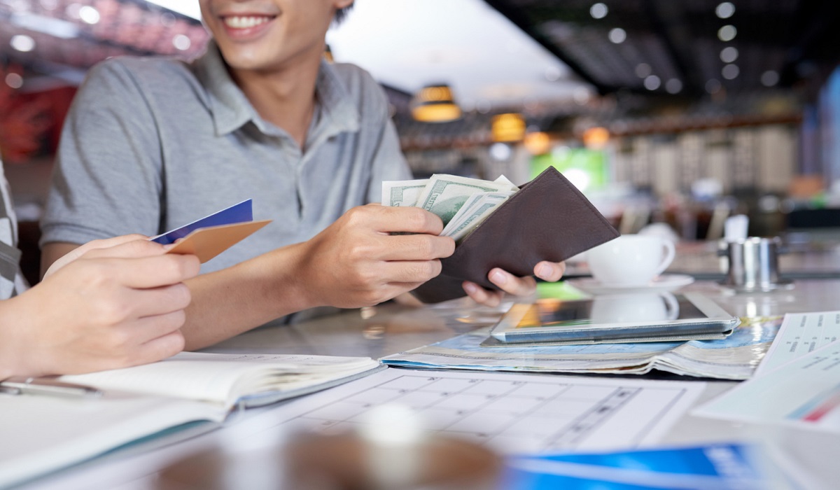 Pengajuan KUR Bank BCA 2025: Syarat Pengajuan, Keunggulan hingga Tabel Angsuran Rp100 Juta Rupiah