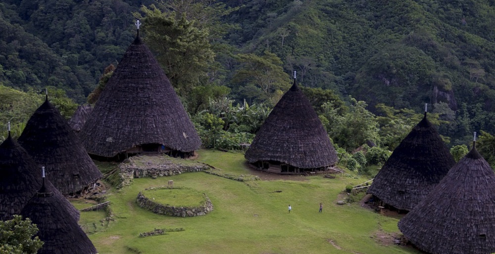 Wisata Terbaru 2024 Desa di Atas Awan? Pesona Desa Wae Rebo Nusa Tenggara Barat, Cek Disini!