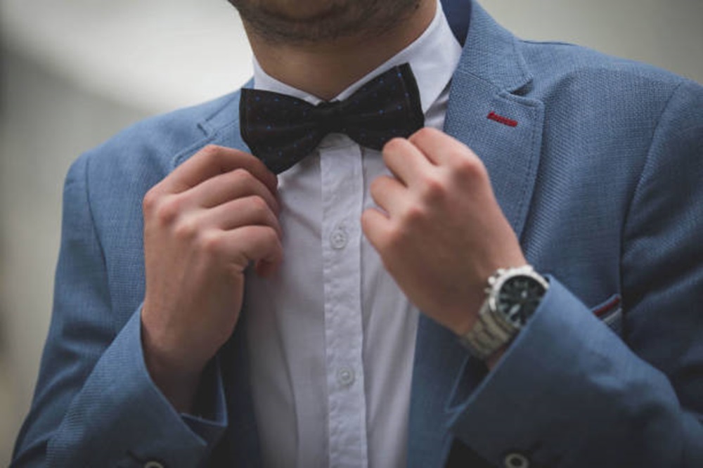 Berbagai Macam Dasi Kupu-kupu Pria Beserta Padu Padannya, Simak Disini