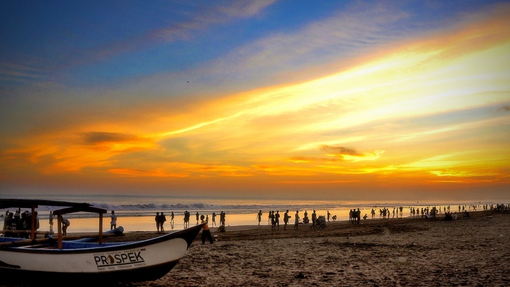 7 Pantai Batang Wisata Terbaru 2024 Dengan Pemandangan Sunrise dan Sunset Terbaik