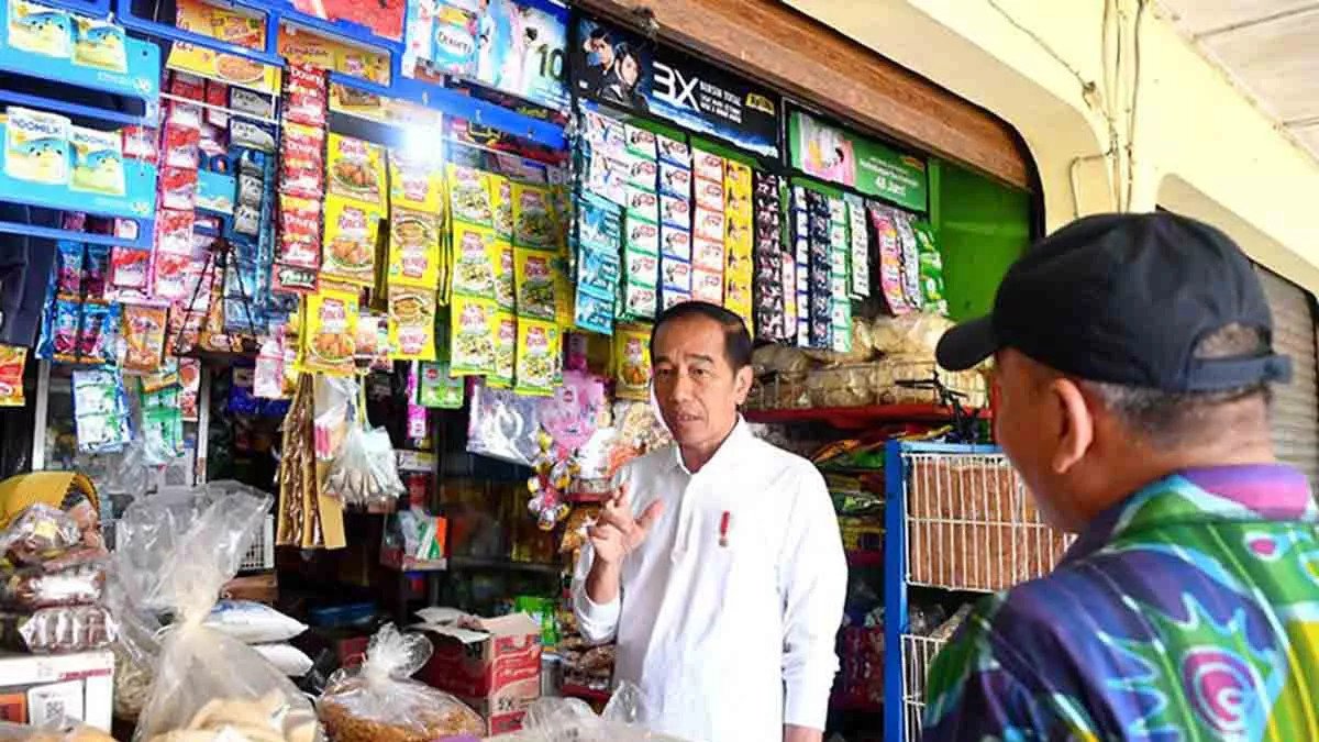 Pedagang Pasar Sentul Yogyakarta Mengeluh Naiknya Harga Beras Ke Jokowi