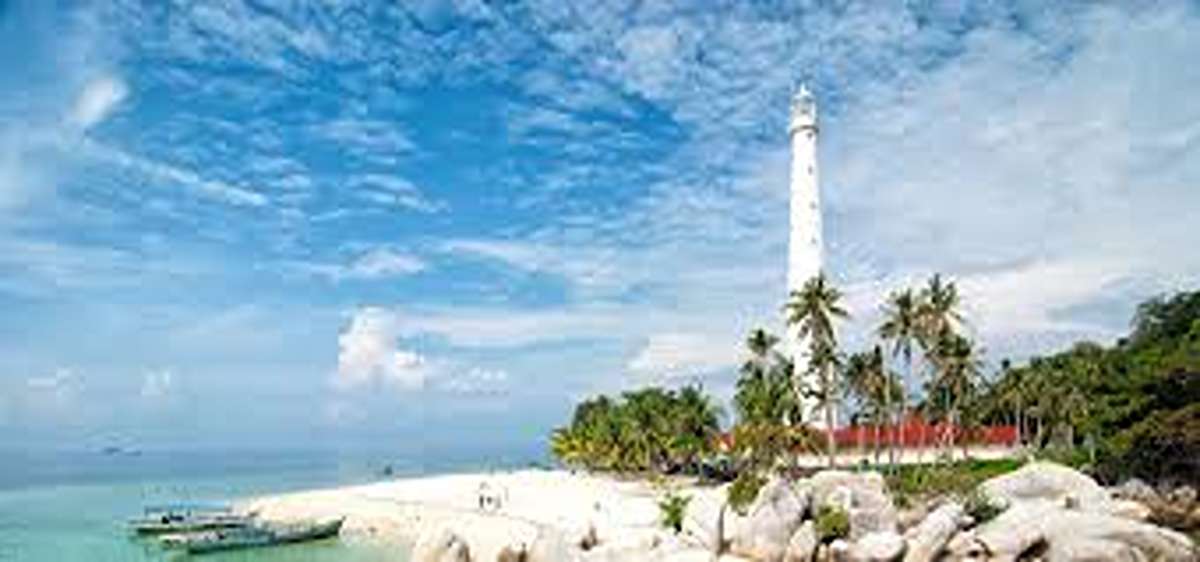 Ikonik dan Nyaman! Mari Menikmati Ragam Wisata Alam Bangka Belitung, Liburan Kece Paling Wajib Dikunjungi