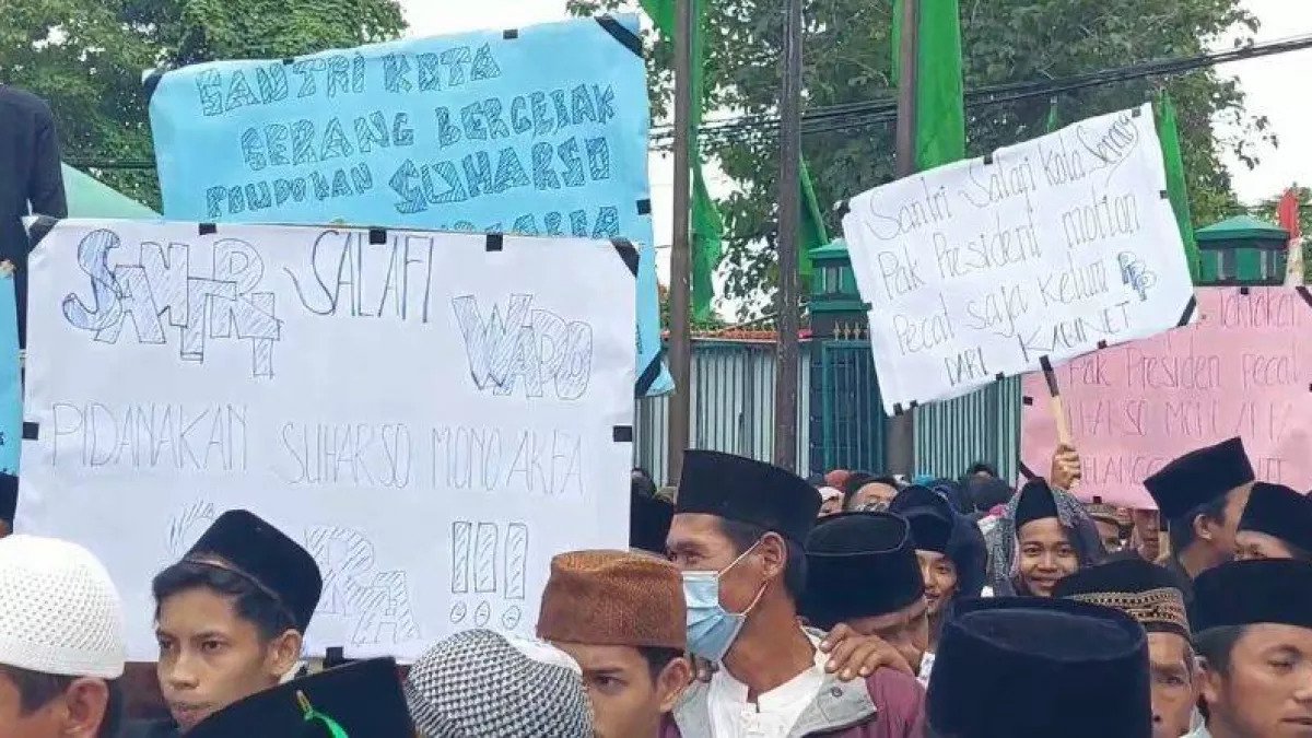 Ratusan Ulama dan Santri Geruduk DPW PPP Banten, Paksa Suharso Monoarfa Mundur dari Ketum