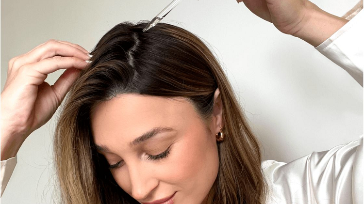 Rekomendasi Minyak Rosemary Agar Rambut Lebih Sehat dan Tidak Rontok