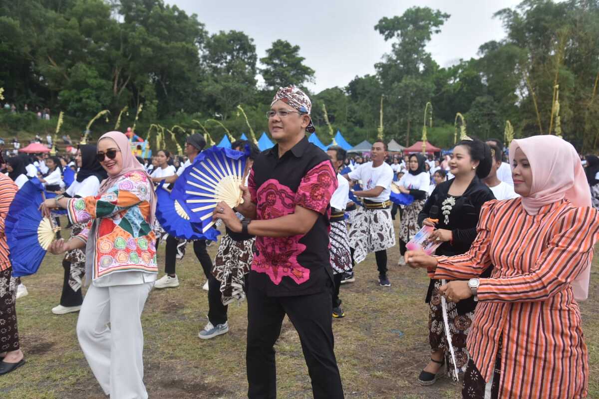 Seribu Penari Gerakkan Lereng Merapi, Festival Budaya Hargobinangun Banjir Ribuan Pengunjung