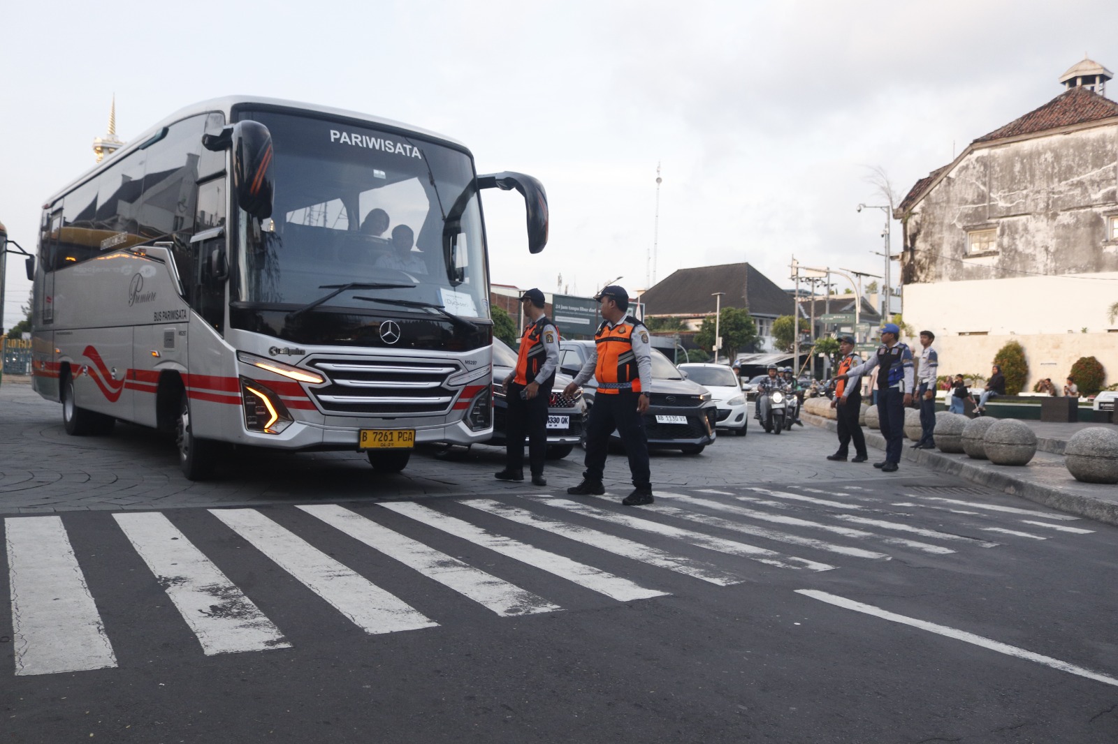 Bus Tak Bisa Lagi Dekat Malioboro? Hotel dan Travel Minta Akses Diperjelas