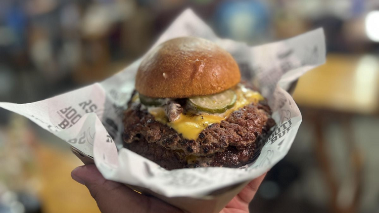 Revolusi Rasa Smash Burger Khas Selandia Baru di Gading Serpong, Simak Ulasan Lengkapnya Berikut Ini