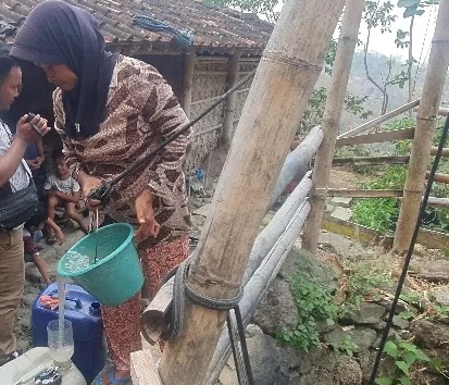 Kemarau Panjang, Sejumlah Warga Tegalrejo Gunungkidul Terpaksa Minum Air Keruh