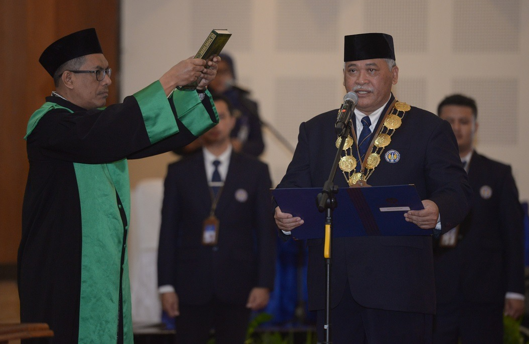 Prof Sumaryanto Resmi Dilantik sebagai Rektor UNY Periode 2025-2030, Komitmen Peningkatan Kualitas SDM 