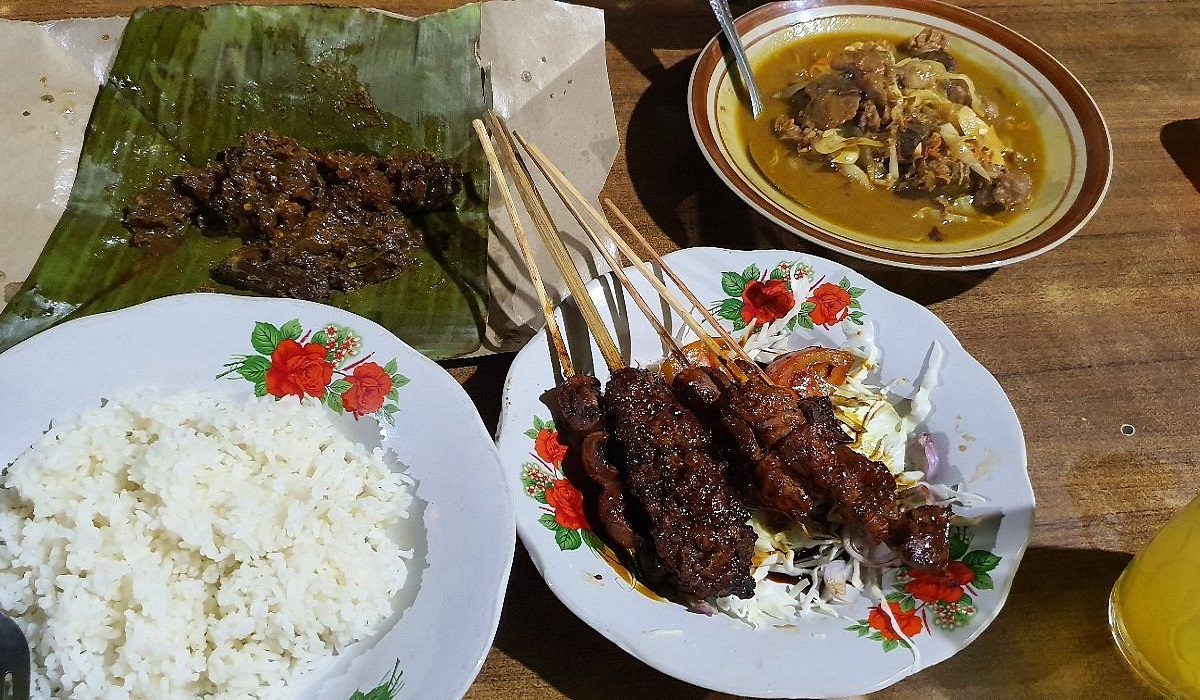 5 Ragam Kuliner Lezat Menggoyang Lidah di Sekitar Stasiun Solo Balapan, Cek Daftarnya Disini