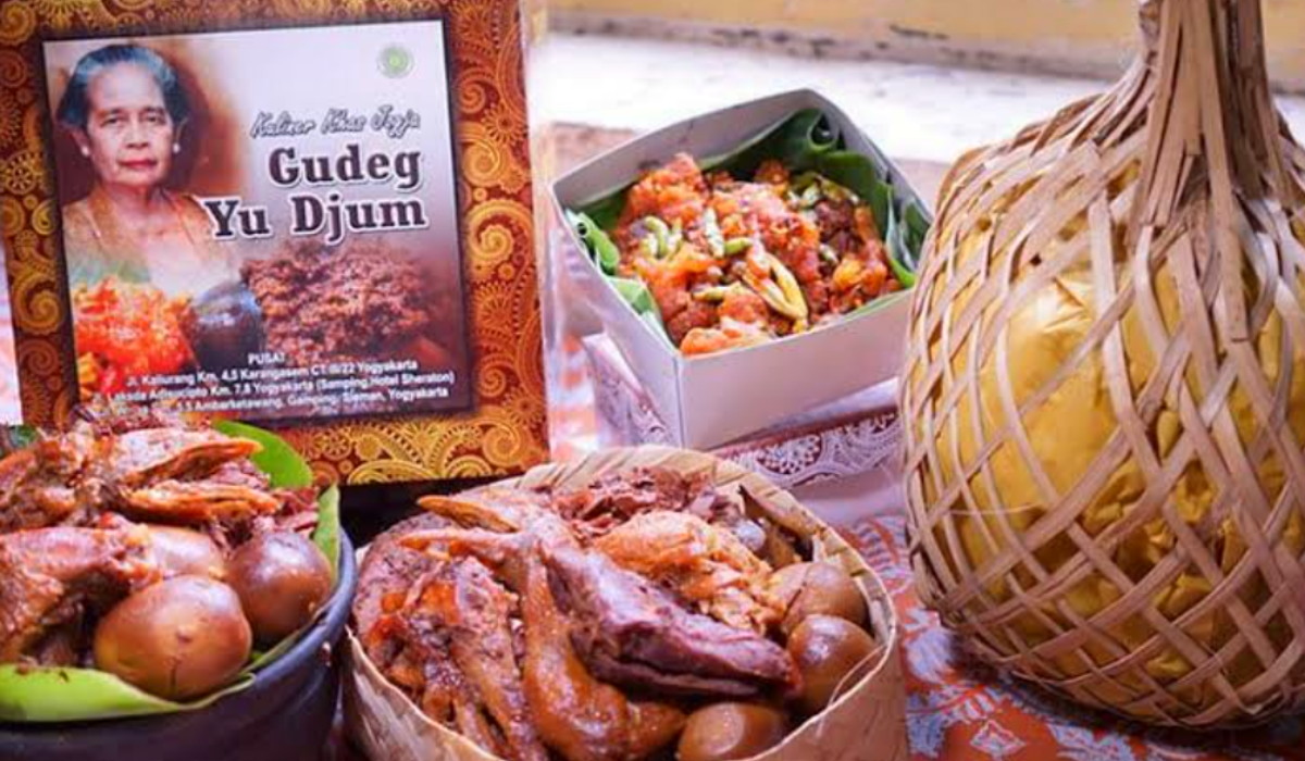 Sejarah Gudeg Yu Djum, Kuliner Legendaris dari Jogja yang Buat Lidahmu Terasa Menari-Nari