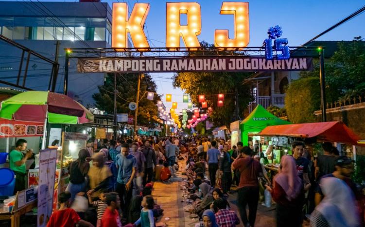 Kampung Ramadhan Jogokaryan: Tempat Ngabuburit Paling Hits di Yogyakarta Ini Wajib Kamu Kunjungi!