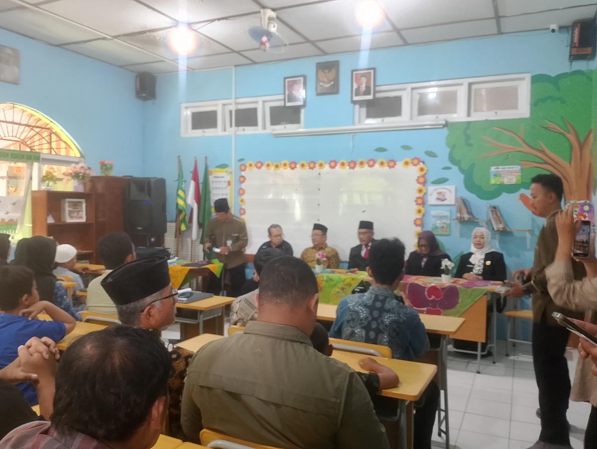 Bantul Terapkan Ayah Mengambil Rapor, Data Tunjukkan Anak Lebih Percaya Diri dengan Keterlibatan Ayah