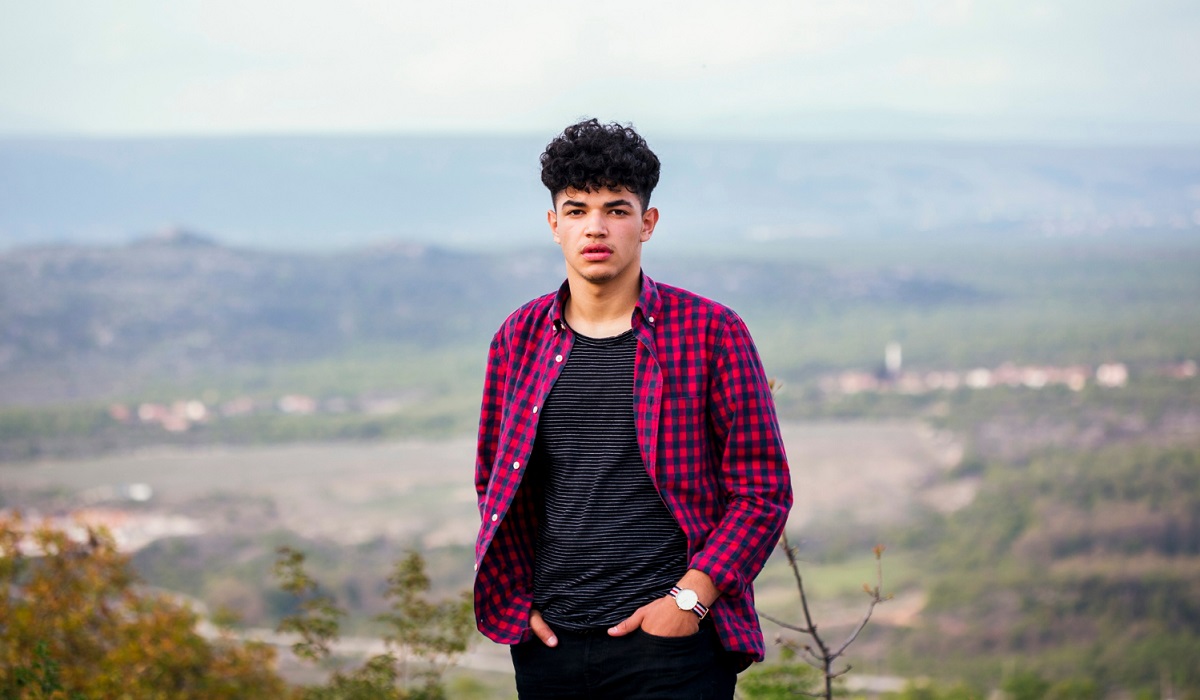 Lembut dan Berkualitas, Inilah 5 Rekomendasi Kemeja Flanel Pria Terbaik untuk Paduan Gaya Busana Keren