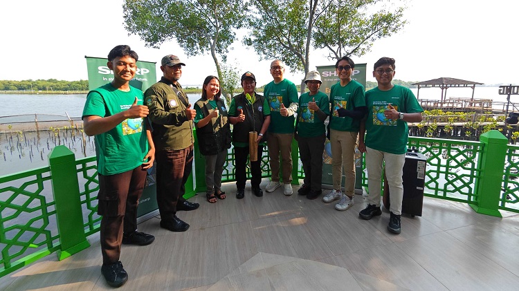 Langkah Strategis Sharp Indonesia dalam Merehabilitasi Ekosistem Pesisir Jakarta