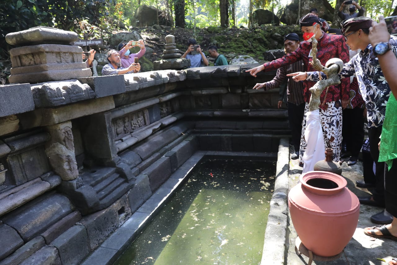 Ganjar Dukung Patirtan Cabean Kunti Jadi Pusat Konservasi Mata Air