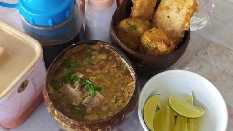 Kurasi Destinasi Kuliner Siang Terbaik di Area Bersejarah Semarang