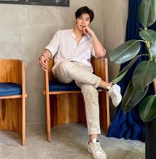 8 Tips Style Clean Outfit Cowok Terkini, Ciptakan Gaya Fashion Bersih Stylish dan Elegan