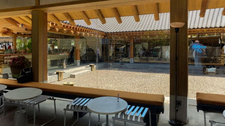 Surga Roti dan Pastry Terbaik Tahun 2025 di Kota Pahlawan, Simak Informasi Selengkapnya Disini