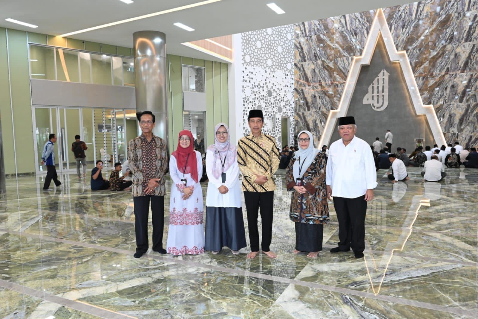 Jokowi Tinjau Masjid Walidah Dahlan UNISA, Dibangun dengan Pendekatan Teknologi Ramah Lingkungan