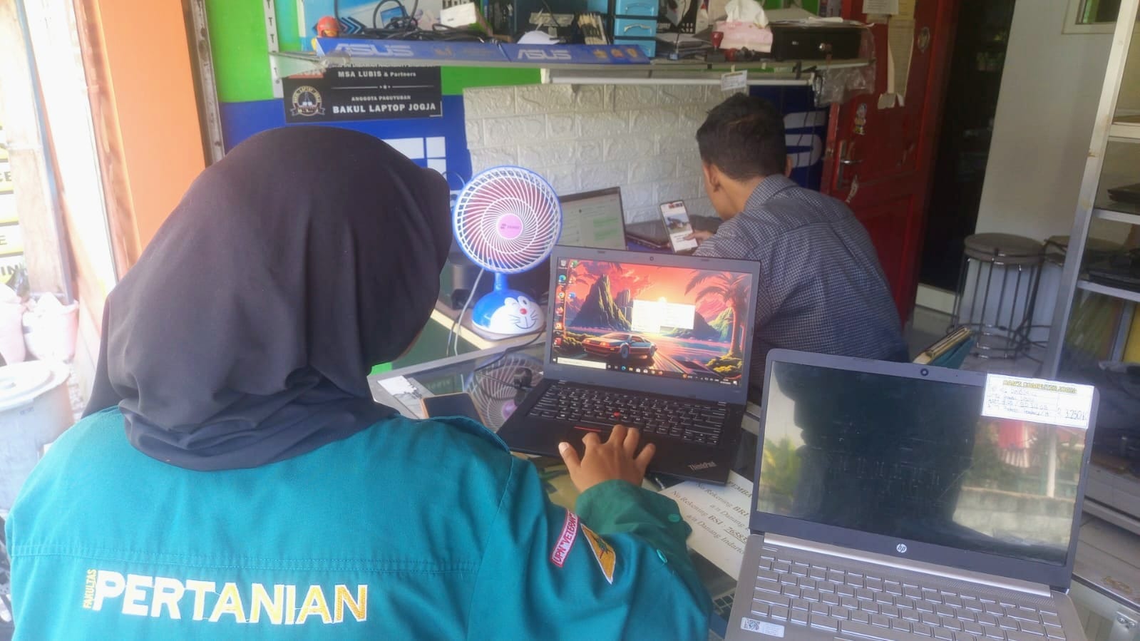 Jelang Tahun Ajaran Baru, Laptop Second Laris Diburu Pelajar hingga Mahasiswa