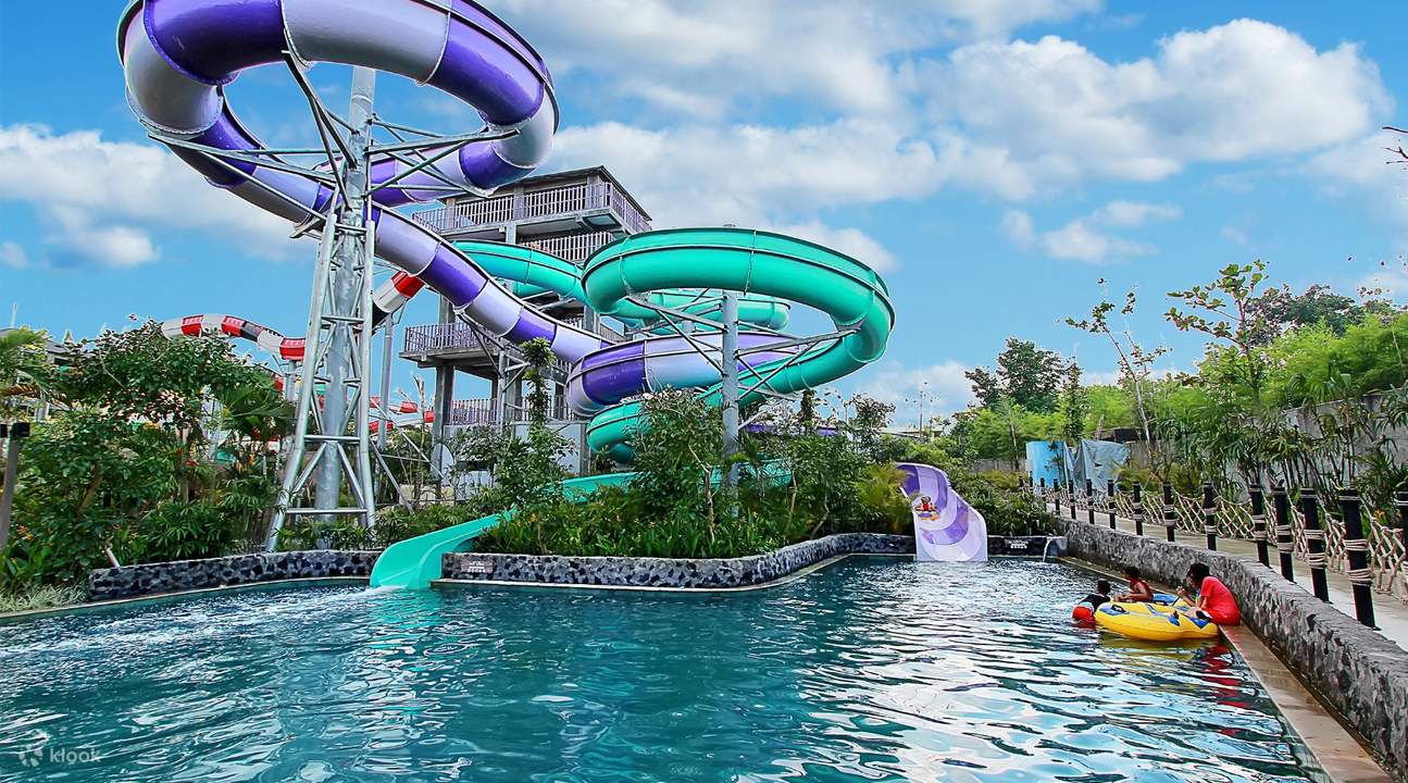 Jogja Bay Pirates Adventure Waterpark; Rekomendasi Tempat Liburan Kolam Renang Terbesar Asia yang Menakjubkan