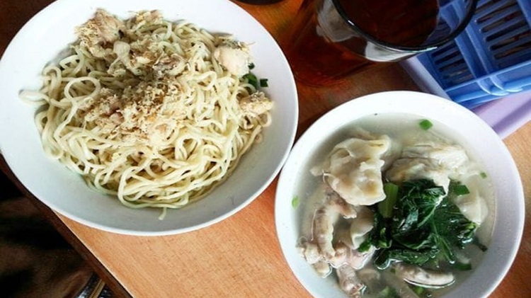 Beberapa Ikon Kuliner Bakso Paling Dicari di Bandung yang Legendaris Sejak Puluhan Tahun