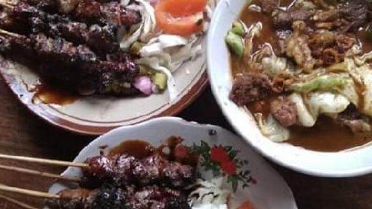 Menjelajahi Kelezatan Sate Kambing Ikonik di Kota Solo, Simak Referensi Lengkapnya Berikut Ini