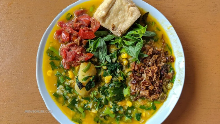 Perjalanan Kuliner Pagi Menuju Kenikmatan Tinutuan Tante Vika Manado, Cek Ulasan Lengkapnya Disini