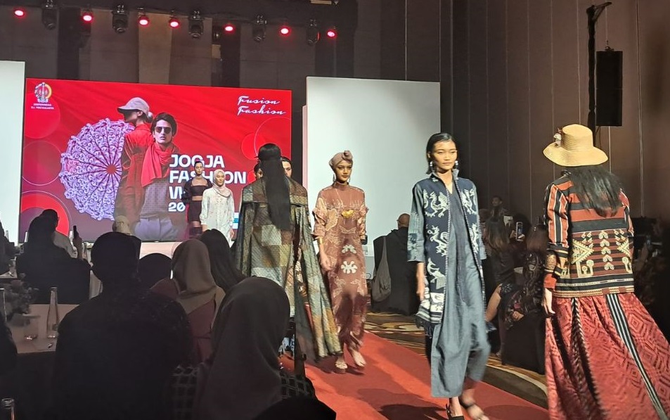 Jogja Fashion Week 2024 Tampilkan Tren Fesyen Global, Memiliki Kekayaan Intelektualitas