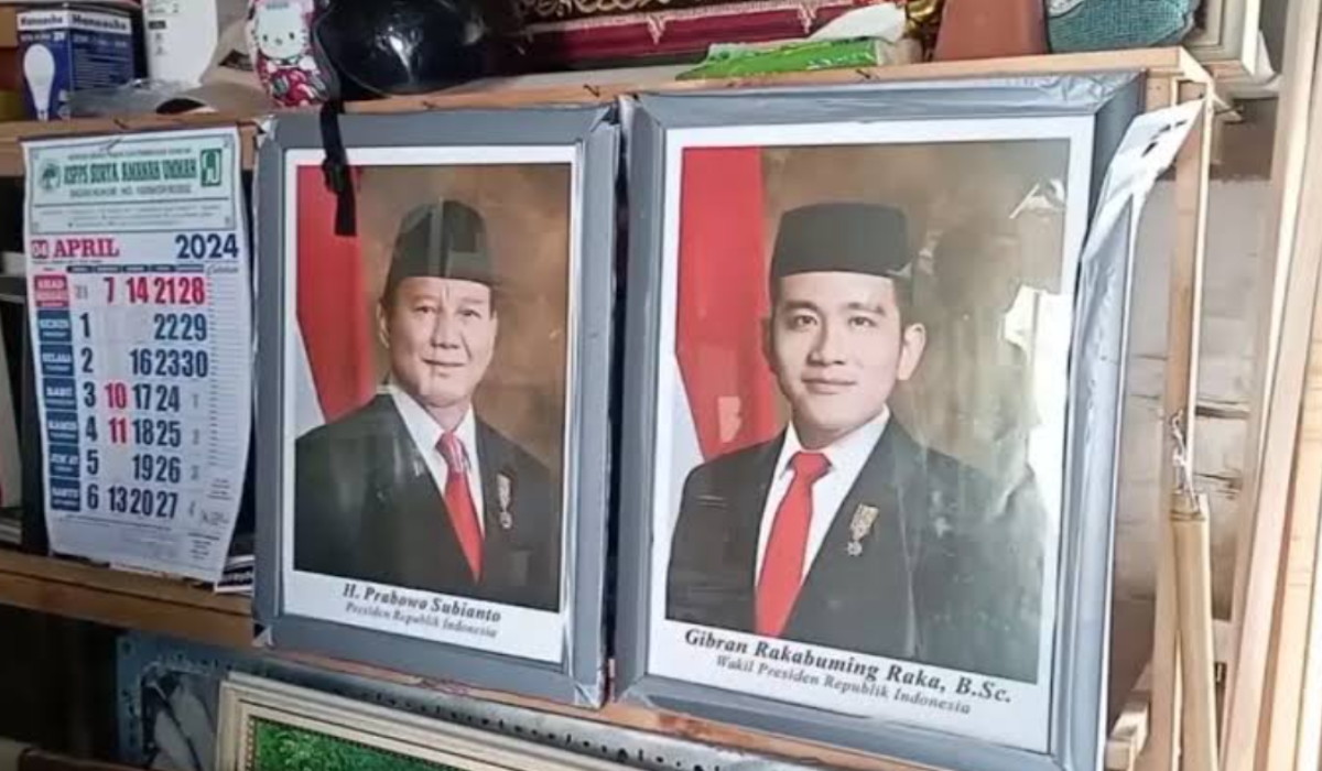 Hitungan Jam Sebelum Pelantikan, Pedagang Foto Presiden dan Wakil Presiden di Jogja Mulai Bertebaran