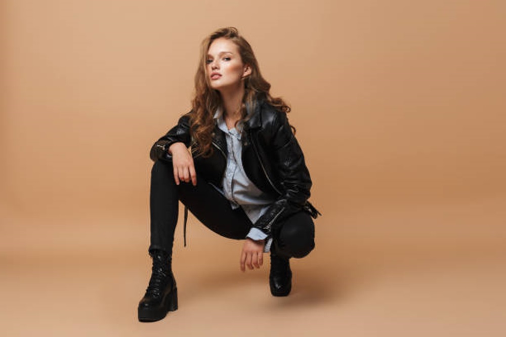 7 Ide Gaya Outfit untuk Wanita Tomboy, Style Kekinian Tetap Terlihat Feminin