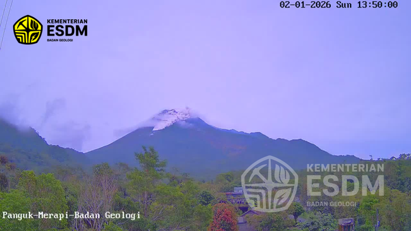Gunung Merapi Luncurkan Awan Panas Guguran 1,5 Km ke Kali Boyong Minggu Siang