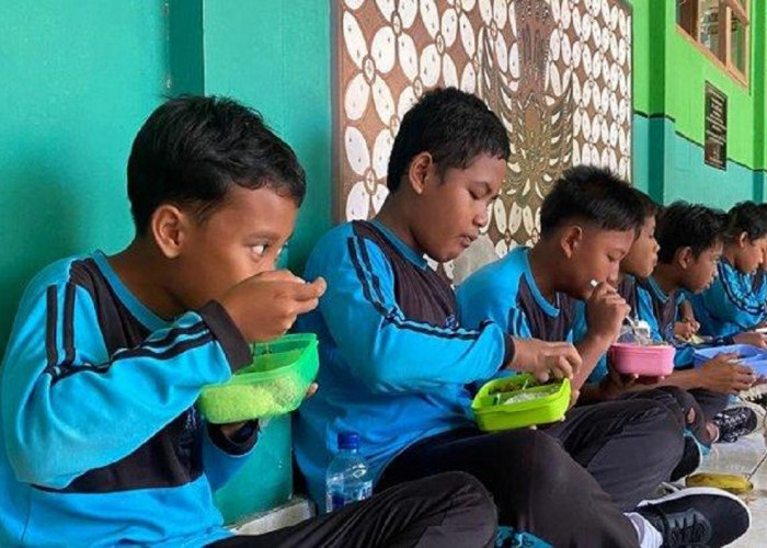 Perdana Pekan Ini, SD Negeri 3 Panggang di Bantul Akan Rutin Gelar Program Makan Bergizi Mandiri