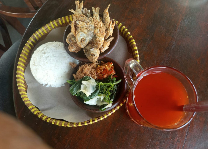 Damandiri Iwak Kalen, Warung Kuliner  di Barat Candi Prambanan yang Sajikan Olahan Ikan Sungai