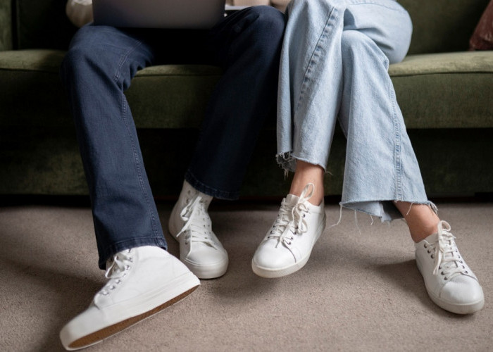 10 Rekomendasi Sneakers Keren yang Cocok untuk Aktivitas Ngantor, Simak Lengkapnya Disini